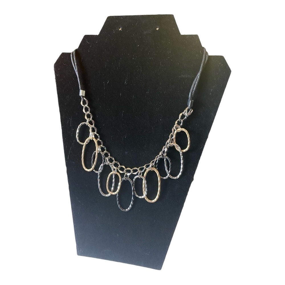 NWT-CHRISTOPHER BANKS-BEAUTIFUL GOLD AND SILVER TONE NECKLACE